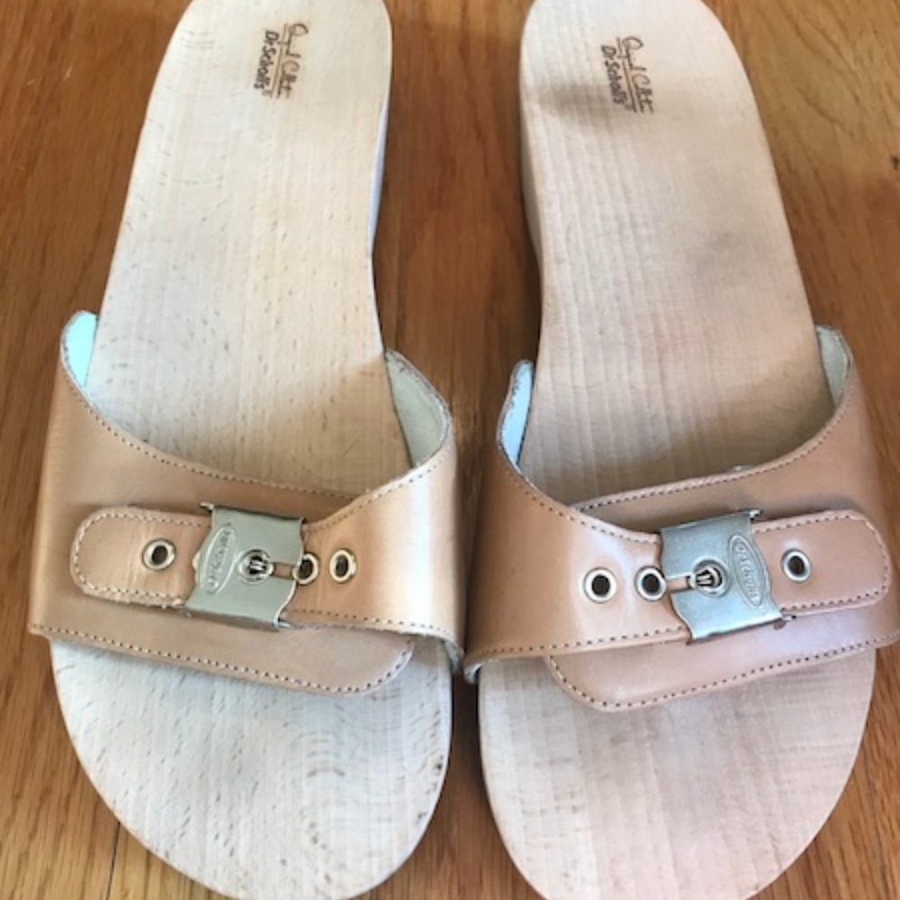 Dr Scholls Original Camelot brown wood slides 9